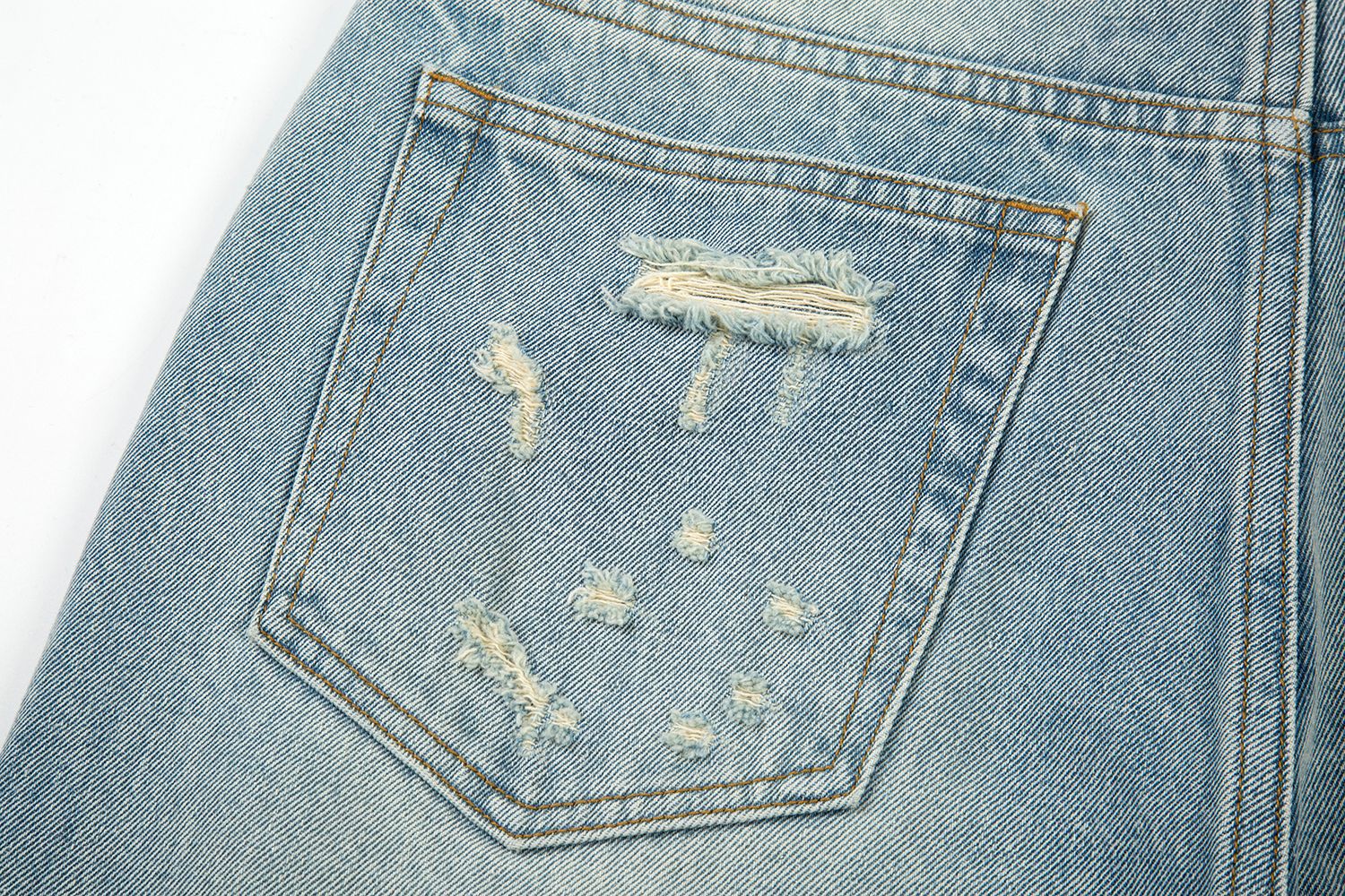 High Street Men's Washed Loose Whiskered Ripped Jeans