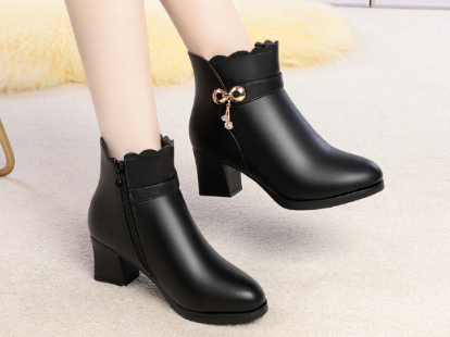 Chunky Heel Round Toe Martin Boots