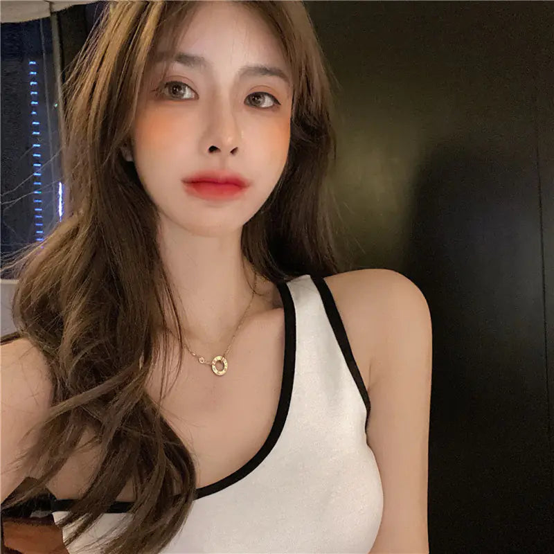 Sexy One-Shoulder Irregular Cropped Tank Top