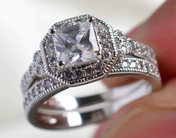 Exquisite Moissanite Rings
