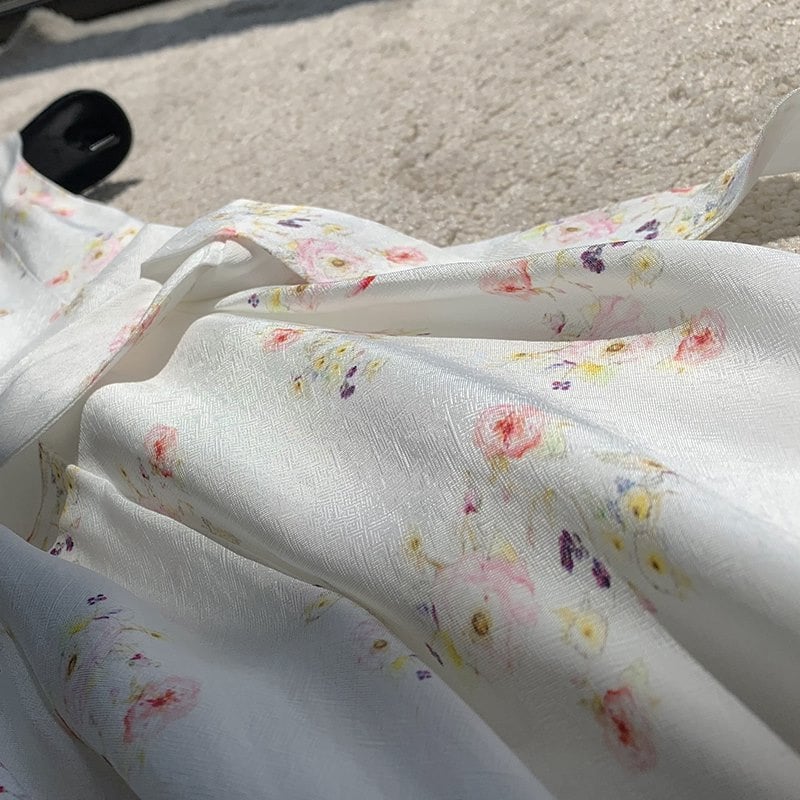 Retro Floral Elegance