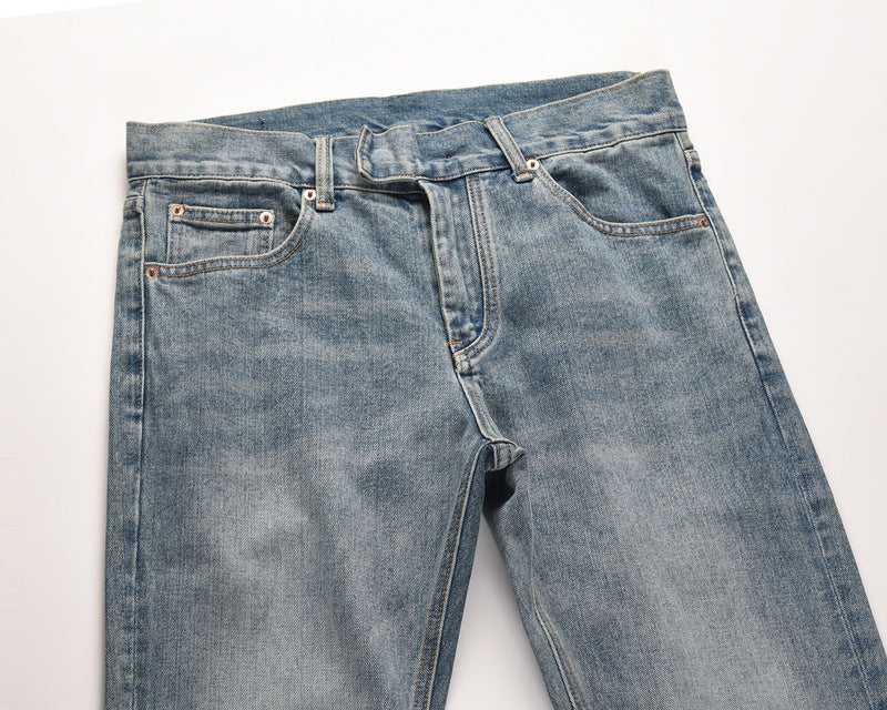 Cut Jeans High Street Style