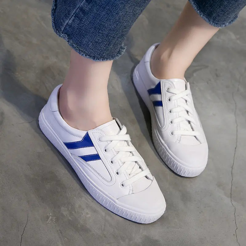 2020 Women's Leather Casual Lace-up Sneakers (Plus Size)