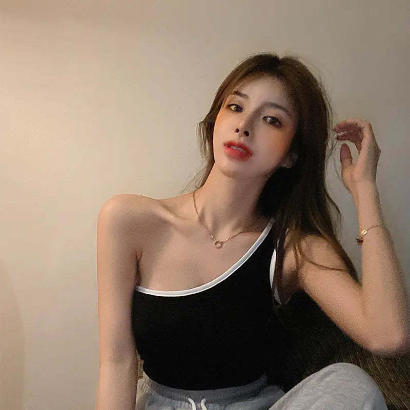 Sexy One-Shoulder Irregular Cropped Tank Top