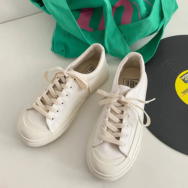 2022 Fashion Retro Low-top Canvas Sneakers for Women