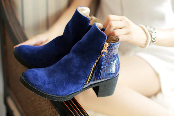 Chunky Heeled Leather Boots with Side Zipper