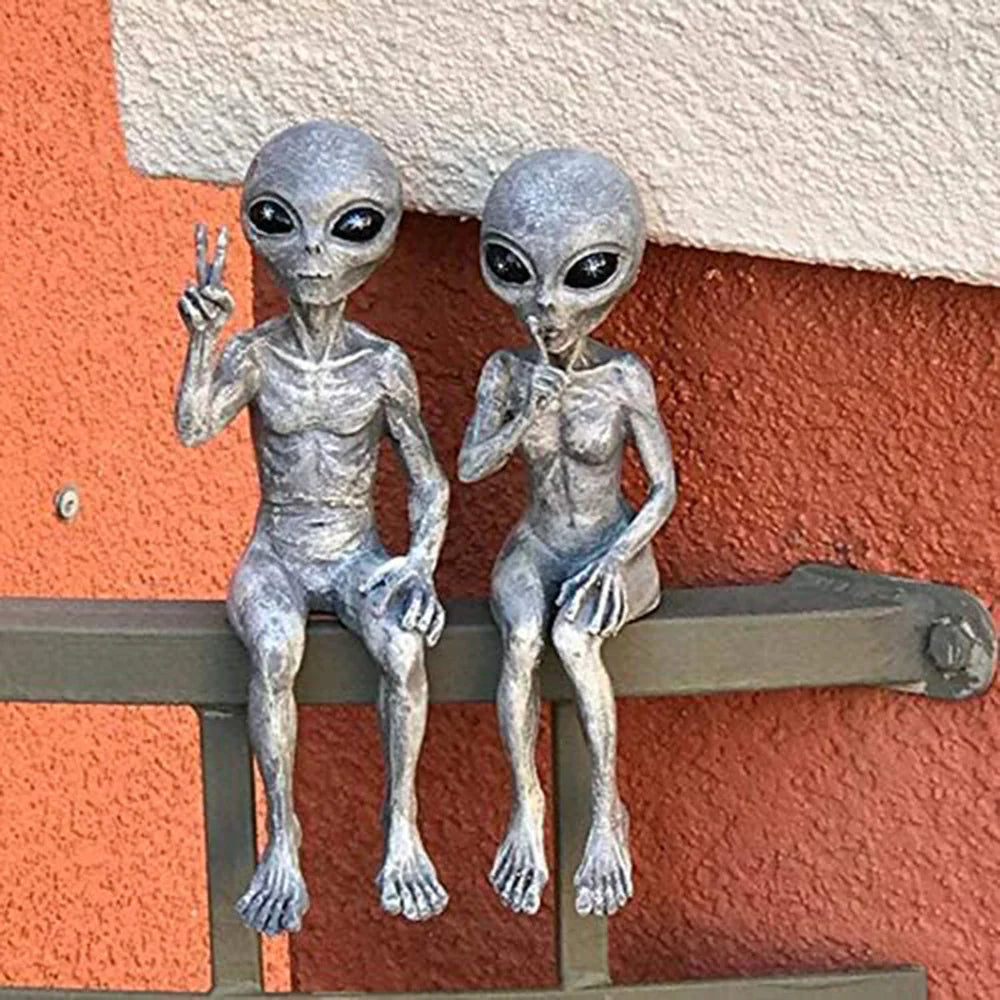 Alien Statue Garden Figurine Set for Indoor/Outdoor Decor