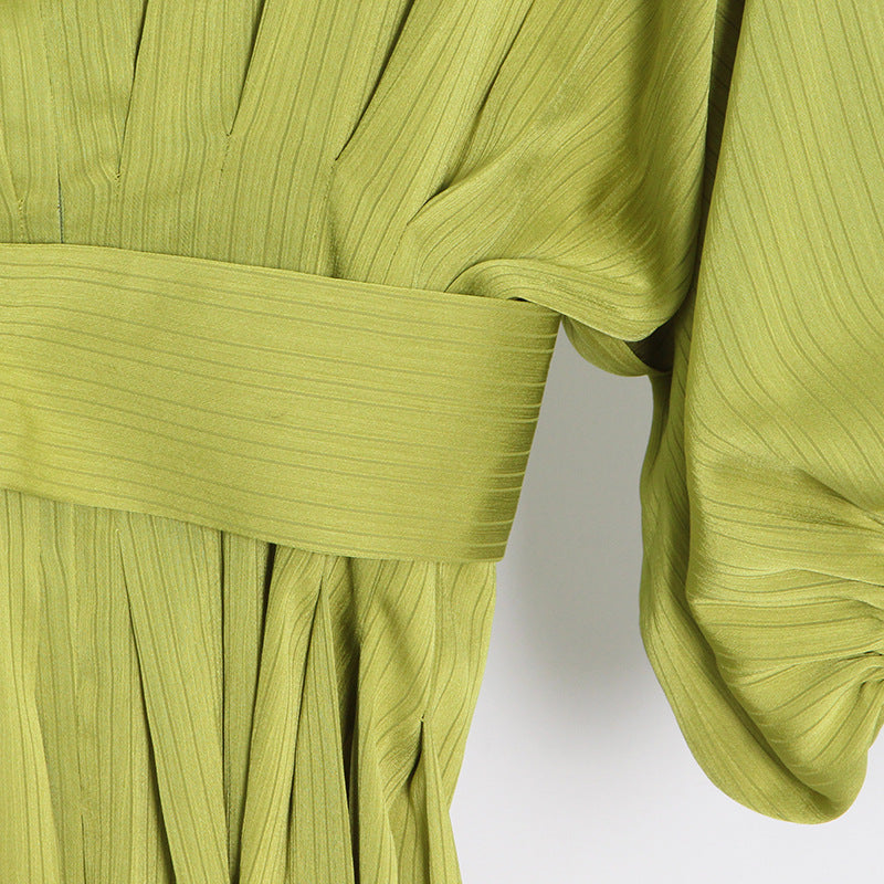 Socialite Statement Essential