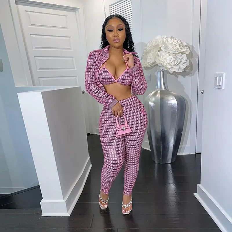 Fashionable Plaid Set with Sexy Cardigan for Women