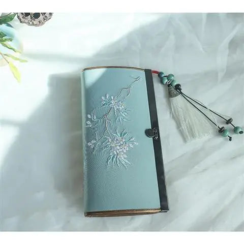 Artistic Retro Embroidery Clutch Purse for Women
