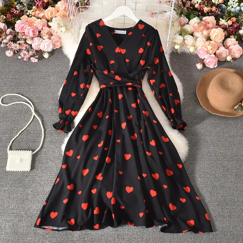 Pleated Long Dress with Tie Belt and Love Design
