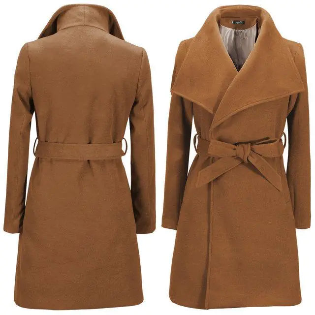 Fashionable Women's Woolen Coat for Winter