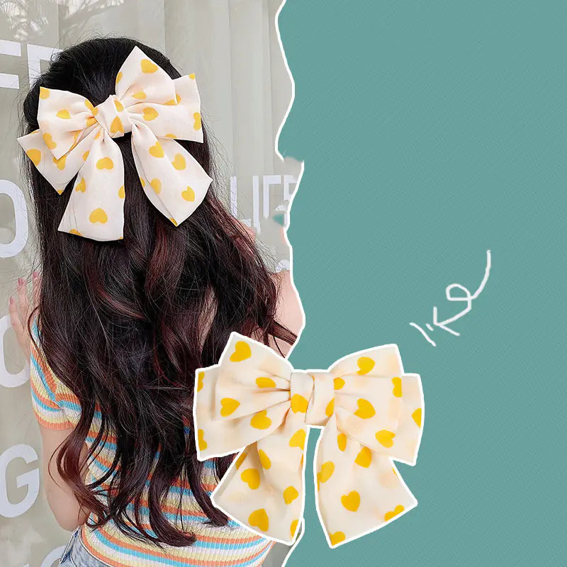 Elegant Bowknot Charm