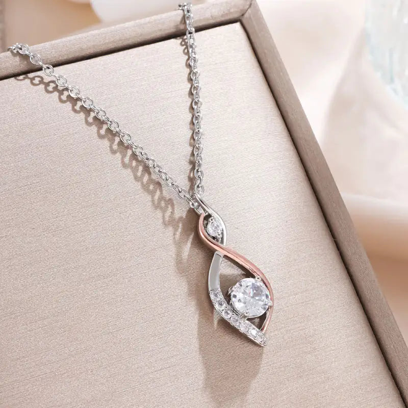 Elegant Two-Tone Gemstone Pendant Necklace