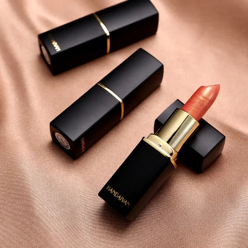 Shimmering Color-Changing Metallic Lipstick
