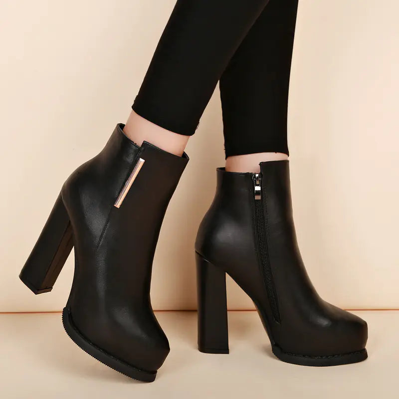 2019 Women's Chunky Heeled Waterproof Martin Boots