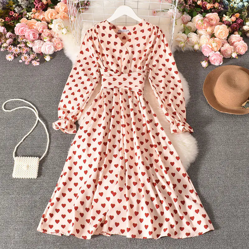 Pleated Long Dress with Tie Belt and Love Design