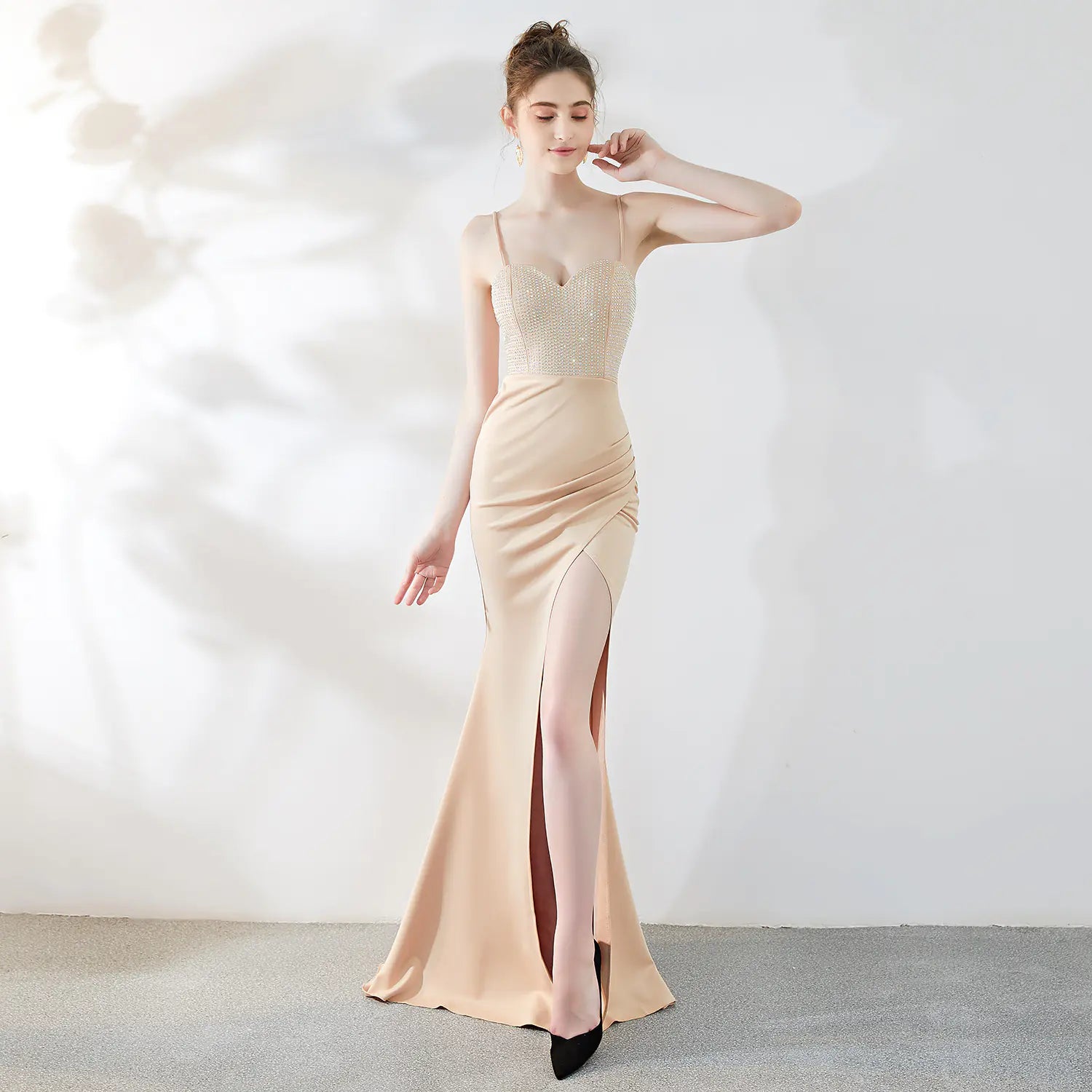 Elegant Mermaid Maxi Dress with Straps for Events