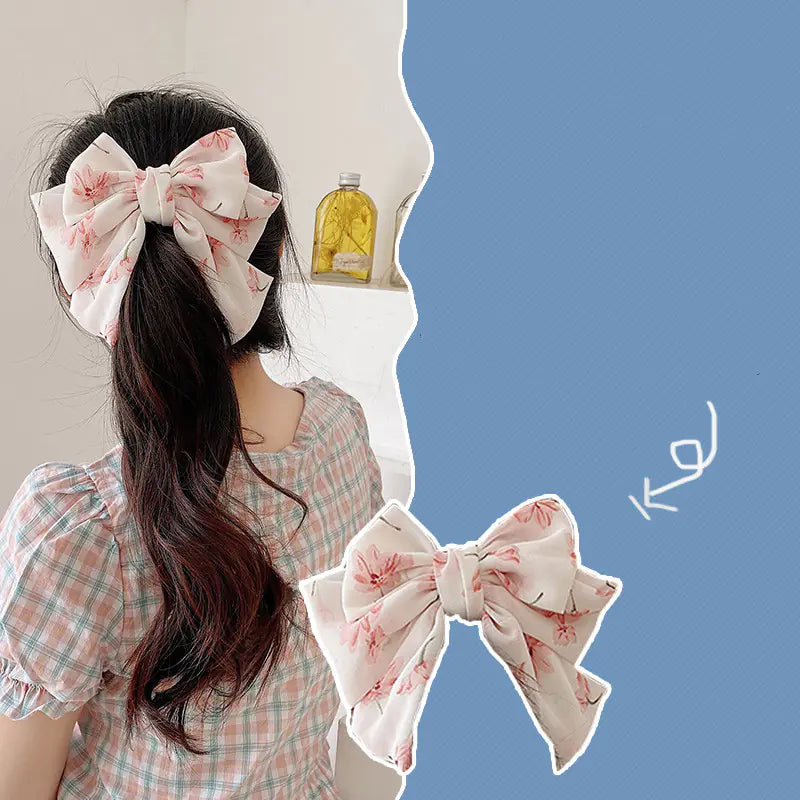 Elegant Bowknot Charm