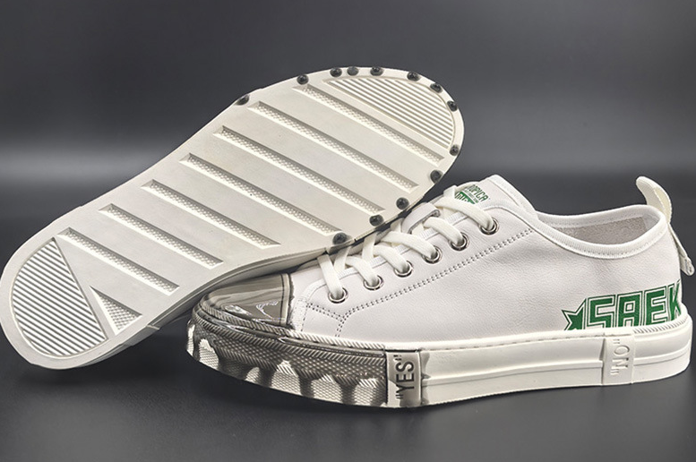 Vintage Canvas Essentials