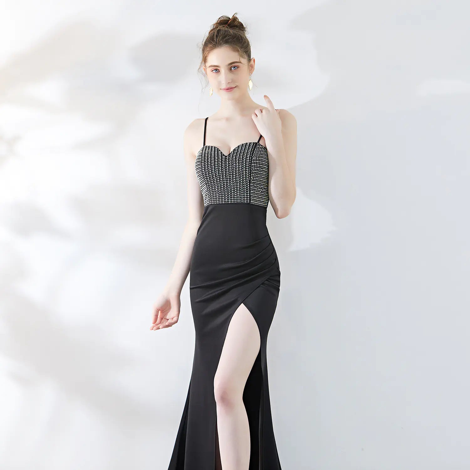 Elegant Mermaid Maxi Dress with Straps for Events