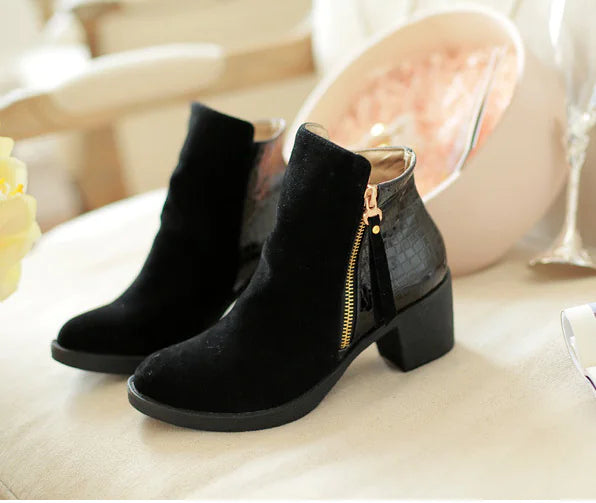 Chunky Heeled Leather Boots with Side Zipper