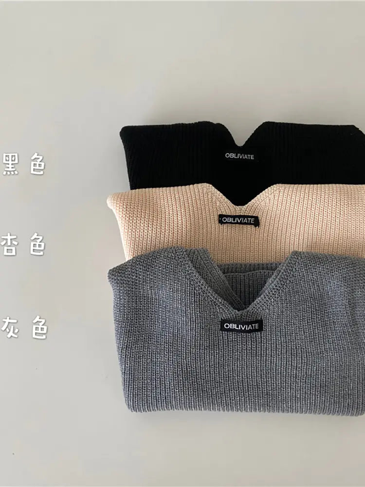 Elegant V-Neck Knitted Cotton Tank Top for Women