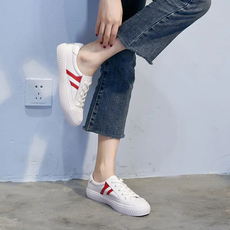 2020 Women's Leather Casual Lace-up Sneakers (Plus Size)