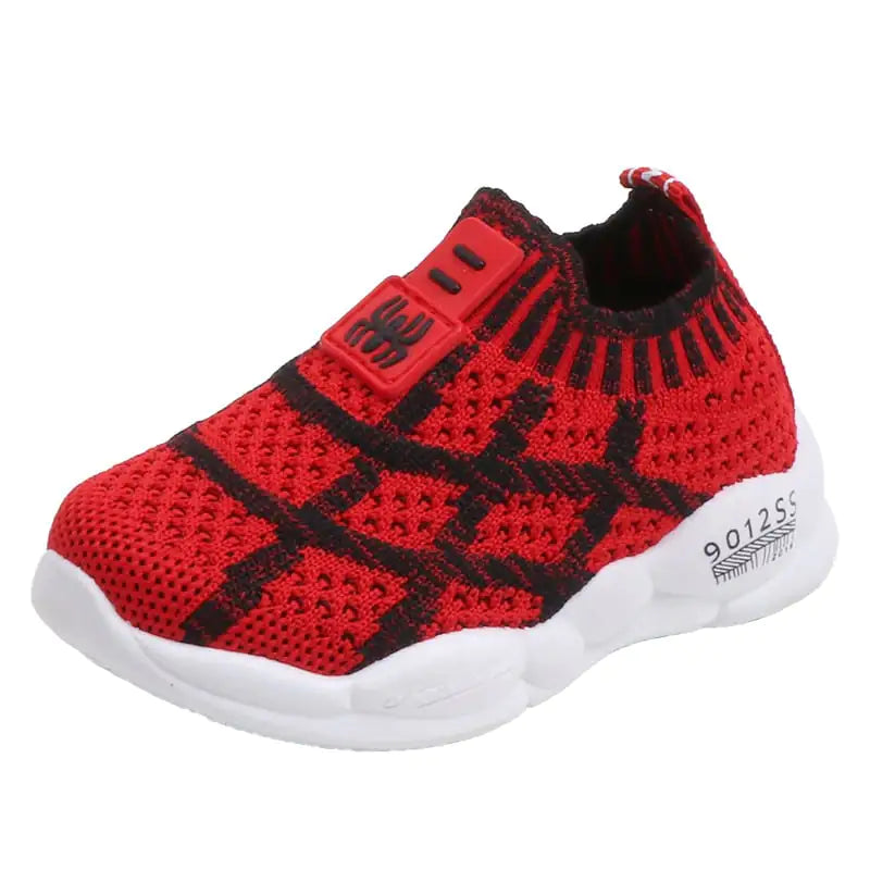 Kids Flyknit Mesh Sneakers