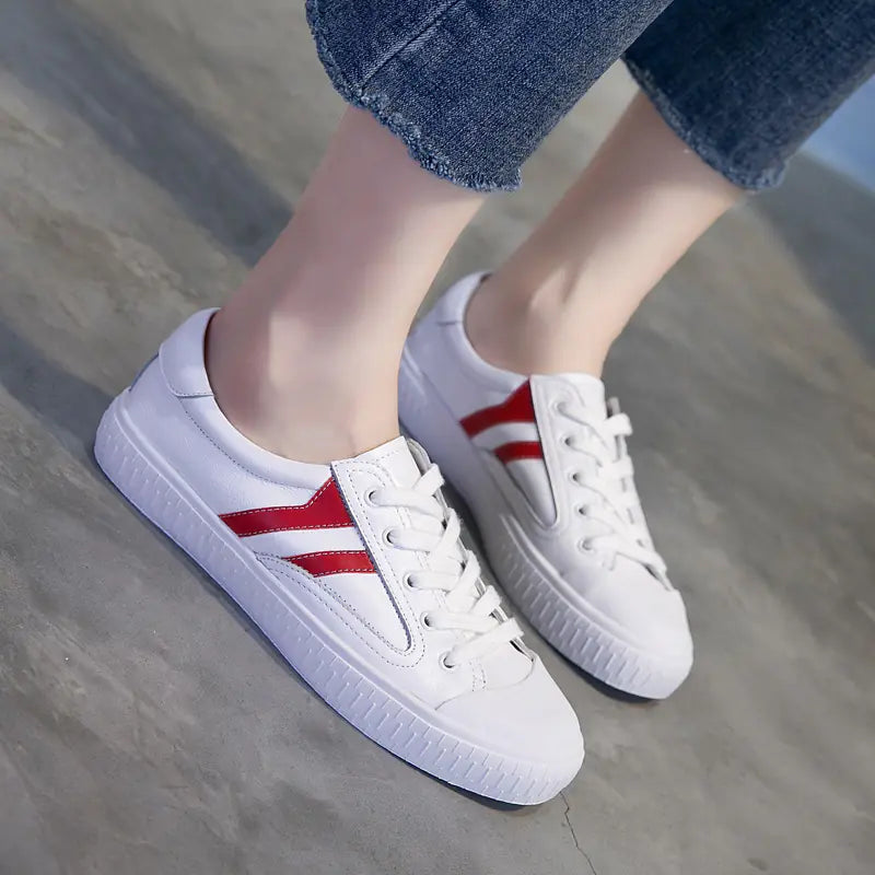 2020 Women's Leather Casual Lace-up Sneakers (Plus Size)