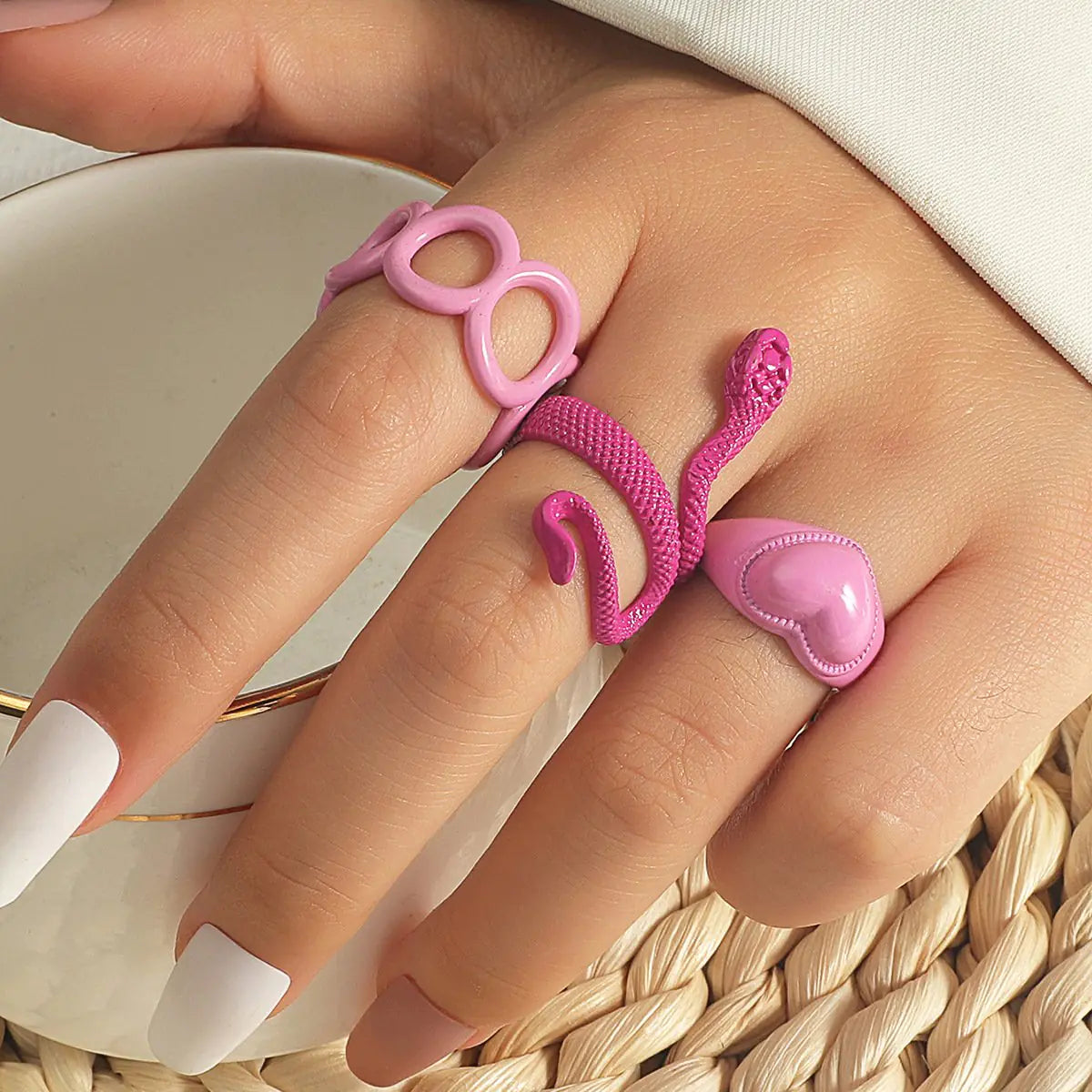 Creative Fashion Metal Serpentine Ring Set
