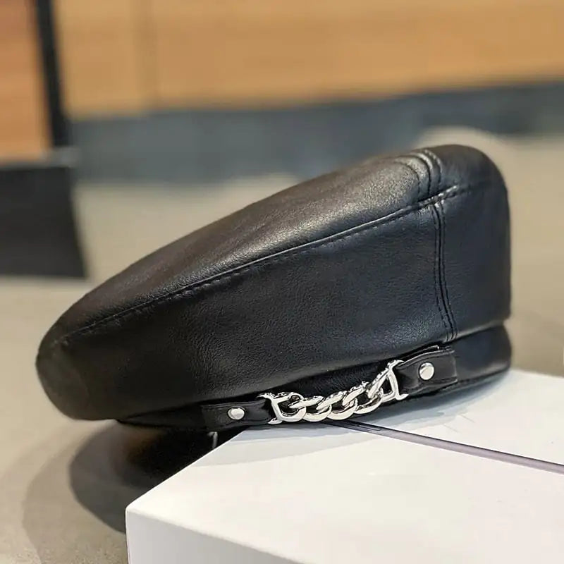 Chain Rivet Beret Chic