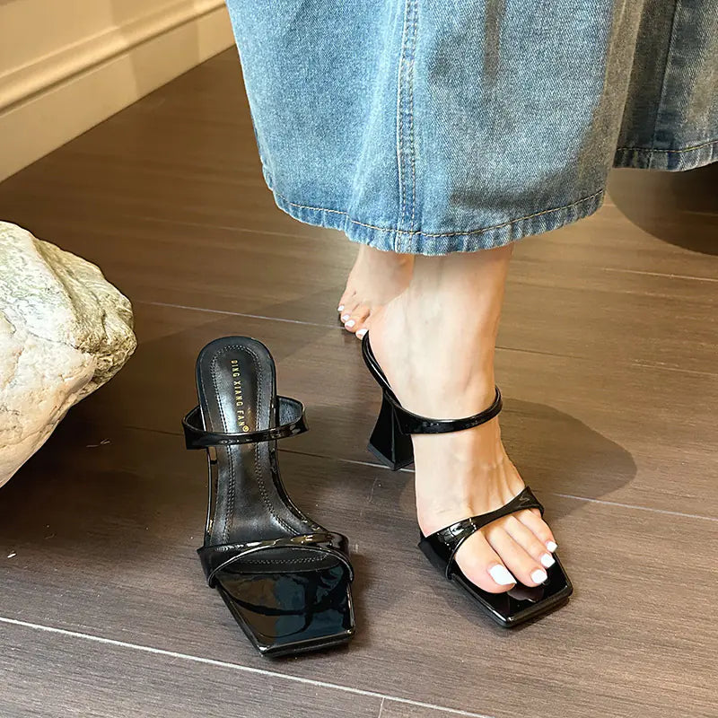 Fashionable Chunky Heel Open-Toe Slide Sandals